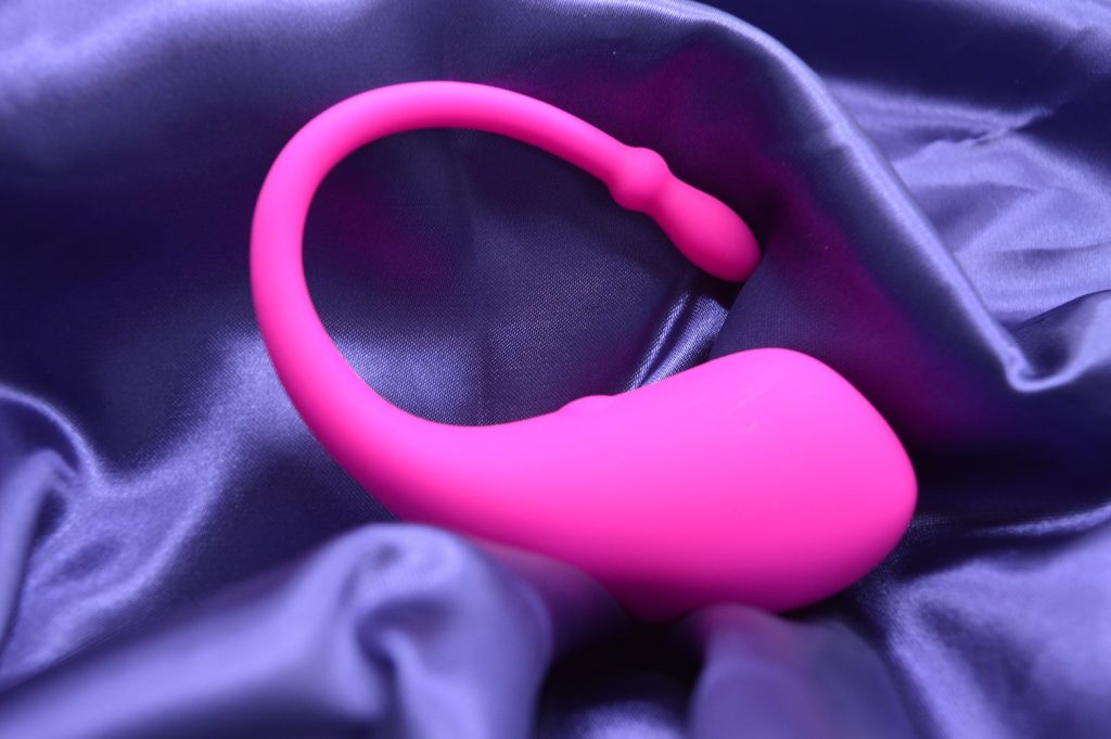 Trứng rung Lush Lovense chất lượng, cao cấp, không dây tiện lợi