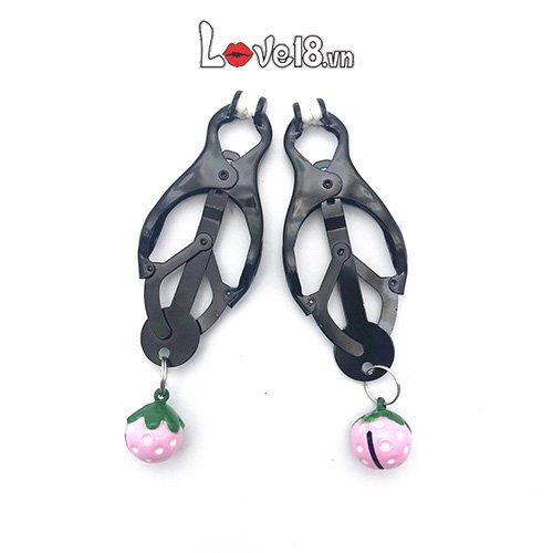 Kẹp Nhũ Hoa Lục Lạc Trái Dâu Dễ Thương Kích Thích Mua Ngay