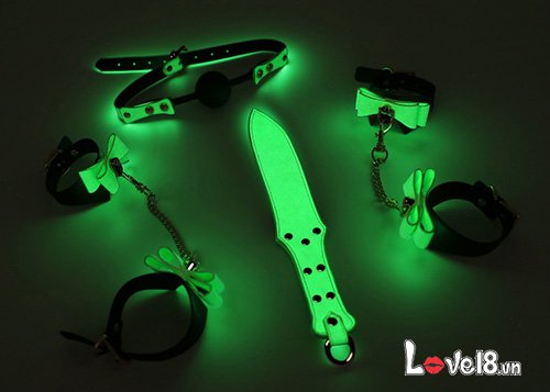 Set Đồ Chơi Bạo Dâm Dạ Quang 7 Món - Kích Thích & Độc Đáo