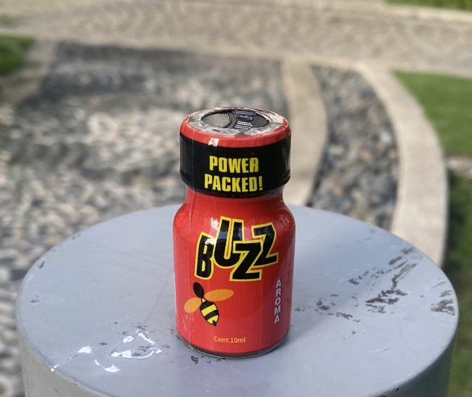 Chai hít kích dục Buzz 10ml chính hãng Mỹ USA PWD Chai hít kích dục Buzz 10ml chính hãng Mỹ USA PWD