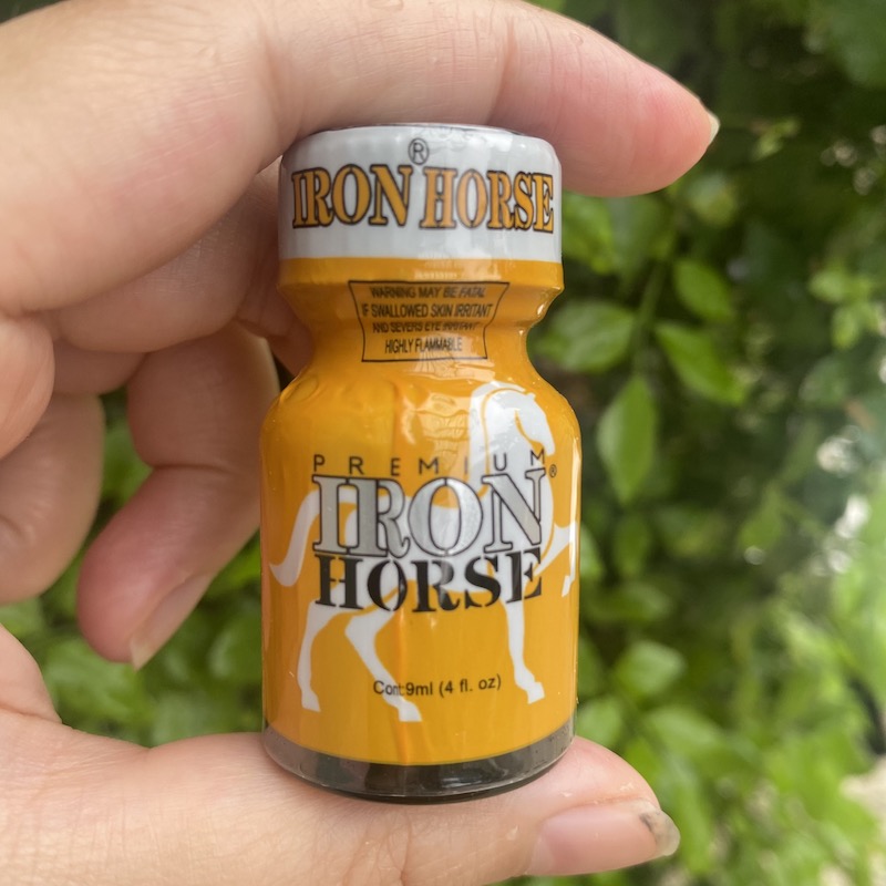 Chai hít kích dục Iron Horse 10ml chính hãng Mỹ USA PWD Chai hít kích dục Iron Horse 10ml chính hãng Mỹ USA PWD