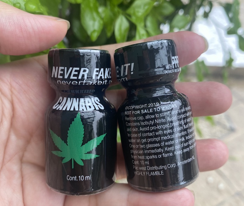 Chai hít kích dục Cannabis 10ml Never Fake It chính hãng Mỹ