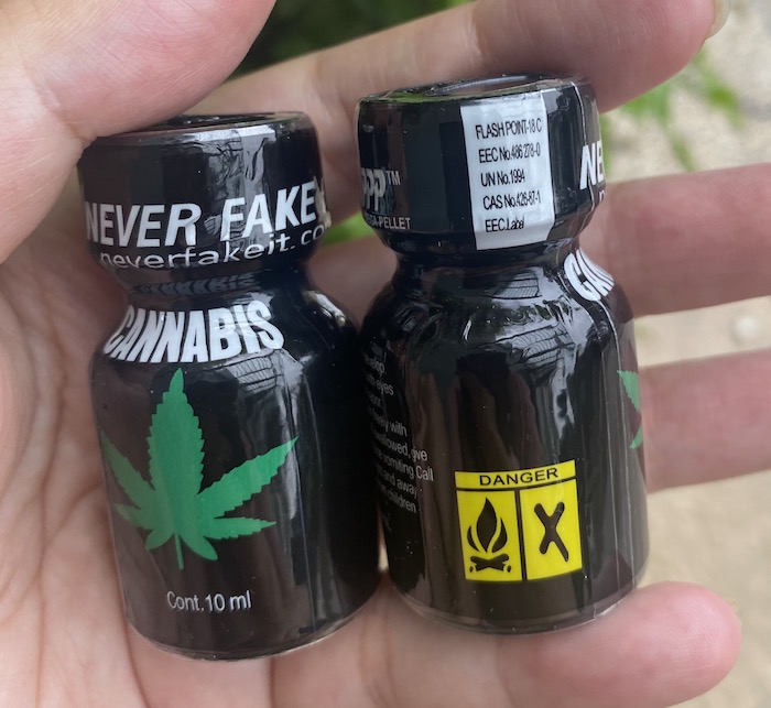 Chai hít kích dục Cannabis 10ml Never Fake It chính hãng Mỹ