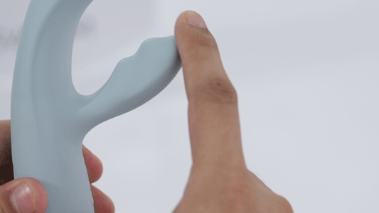 Dương vật giả Svakom Chika rung điểm G ấm nóng kích thích mạnh