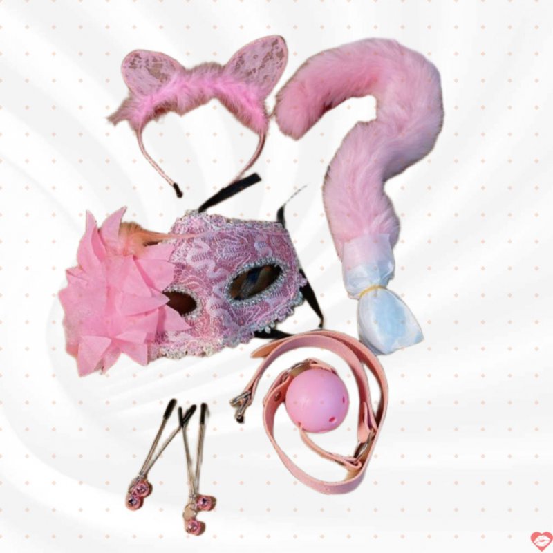 Cosplay hồ ly đa sắc siêu dễ thương hấp dẫn fan yêu thích 